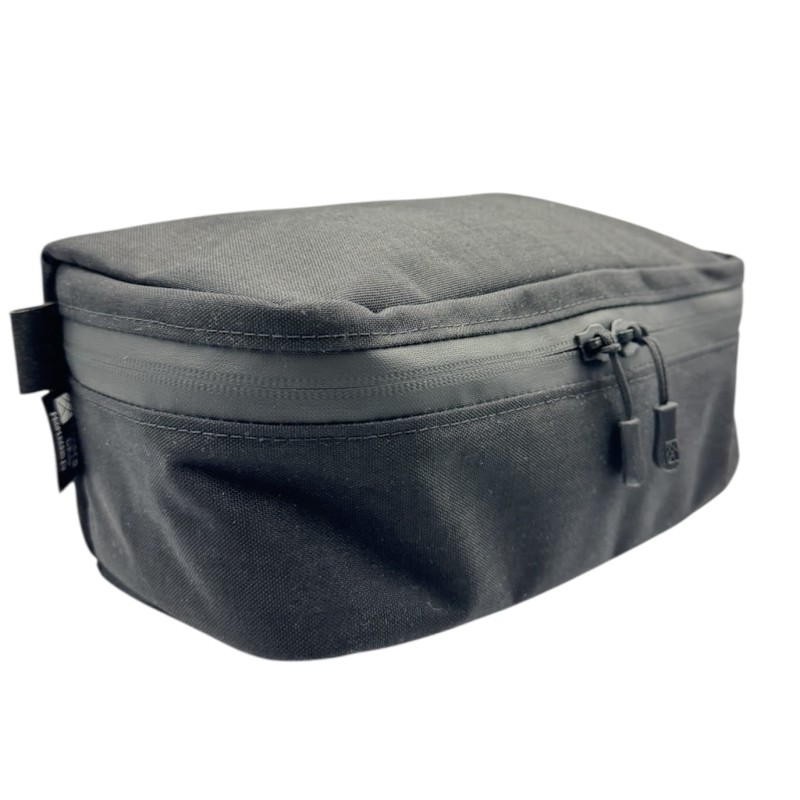 Cube Pouch L Black.jpg