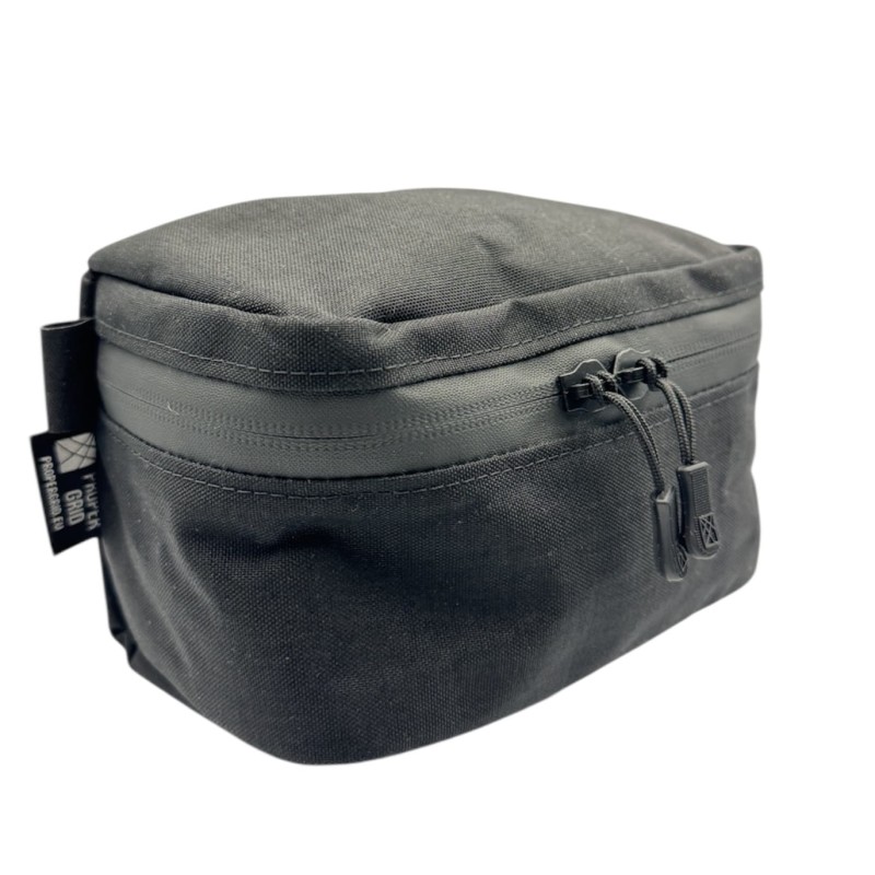 Cube Pouch M Black.jpg